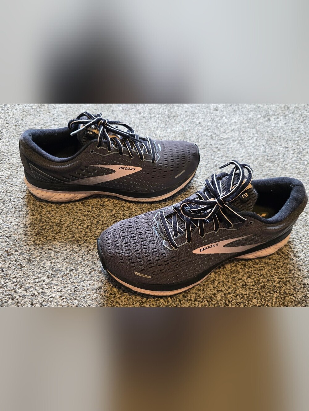 Brooks Ghost 13 Womens Size 10 Gray Running Shoes Sneakers